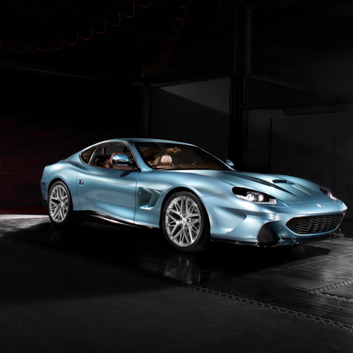 2025 Touring Superleggera Veloce12 Azzurro Cielo Front View
